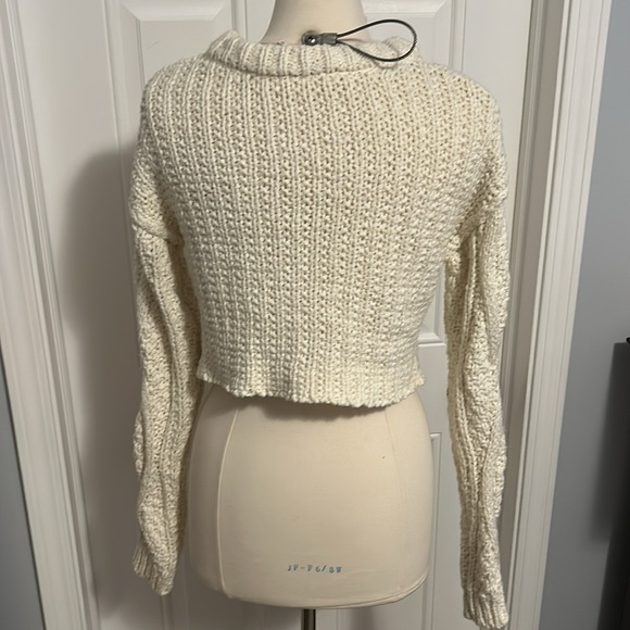 Free People Cream Cropped Cable Knit Crew Neck Sweater women size XS long sleeve - Picture 4 of 8